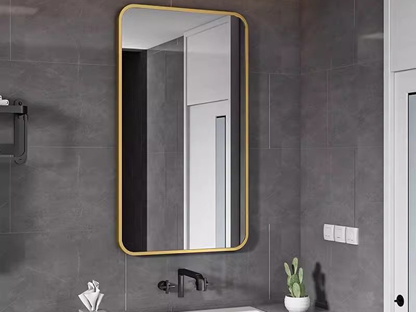 Installation effect of bathroom mirrors in the bathroom